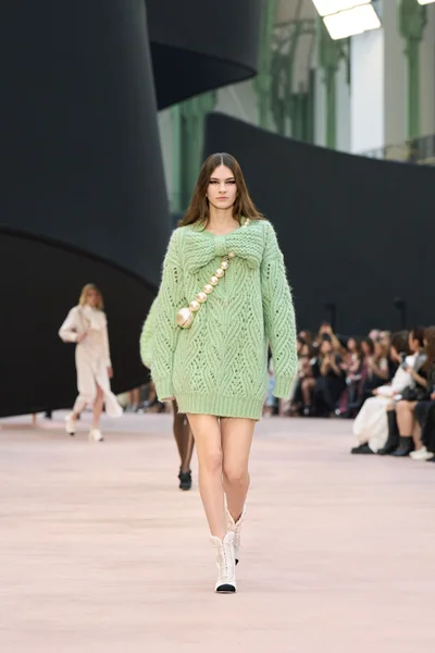 Look 57